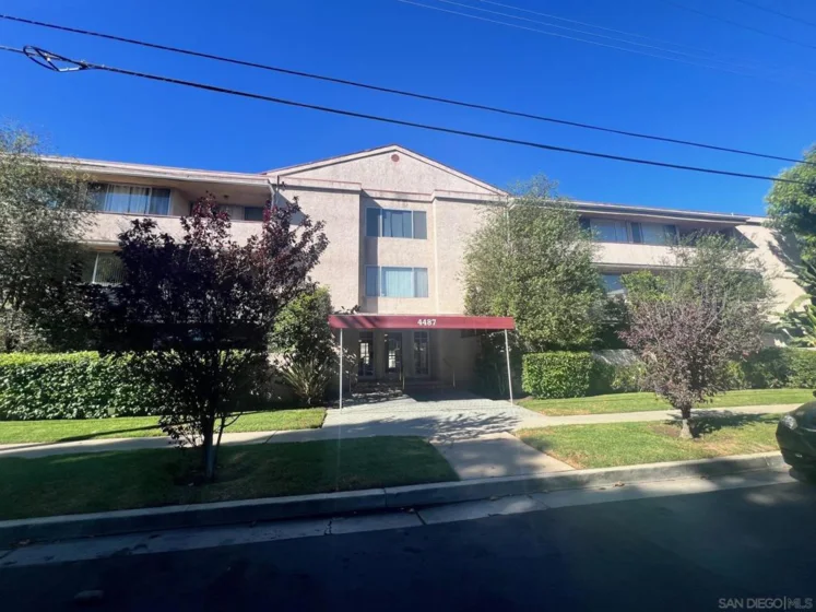4487 Colbath Avenue #207 photo 2