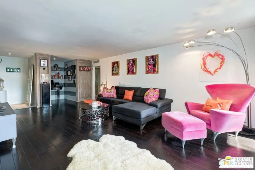 848 N Kings Road #102 photo 9