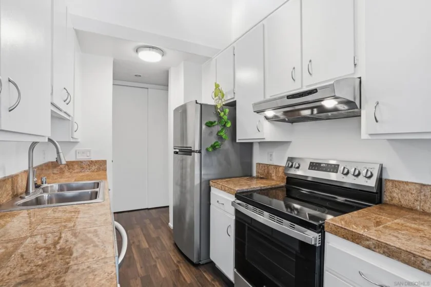 1885 Diamond Street #333 photo 9