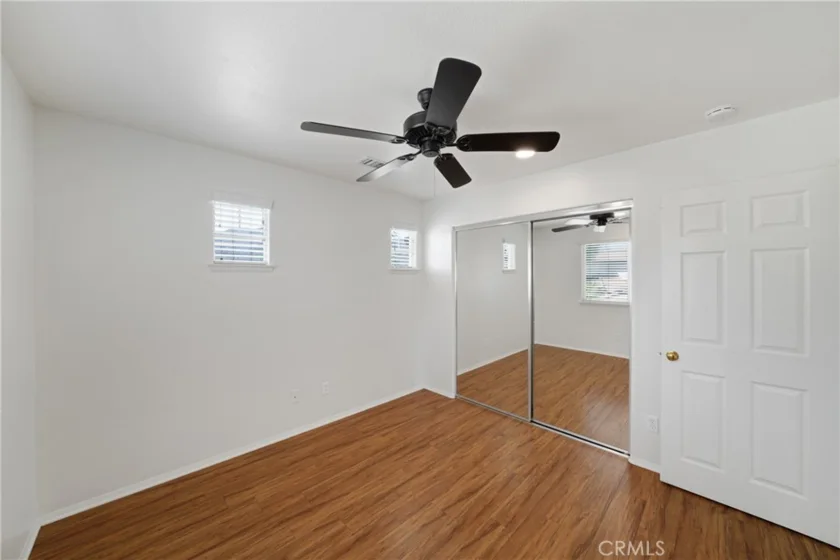 38090 Sherwood Street photo 35