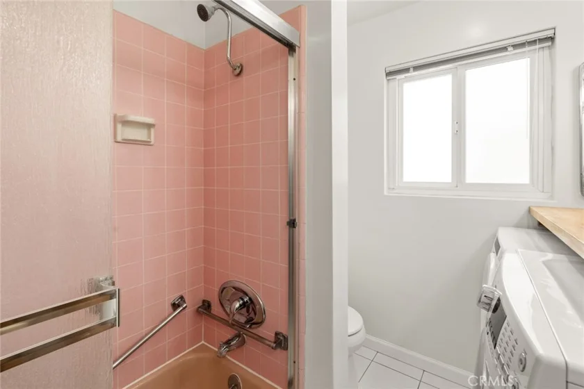 801 E 1st Street #18 photo 11