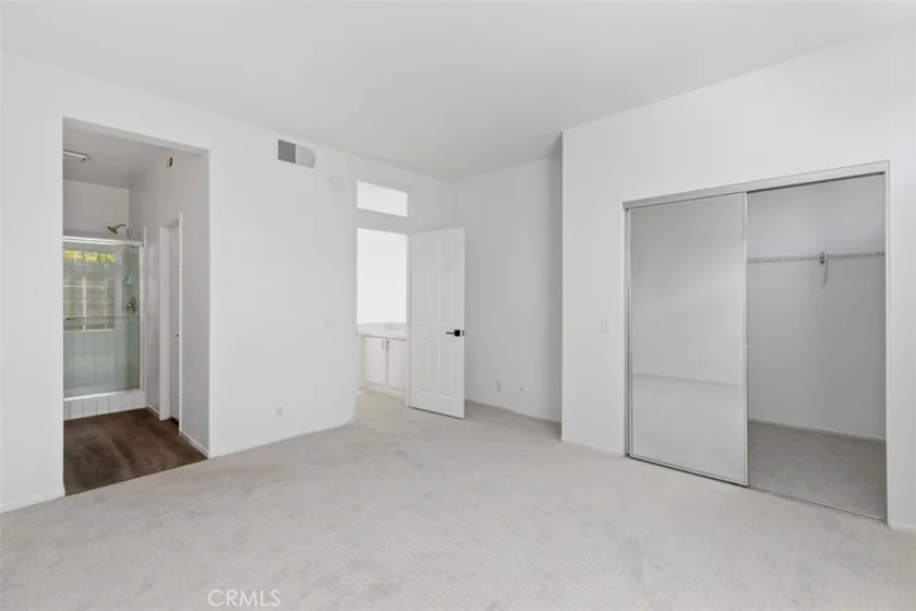 211 Shorebreaker photo 21