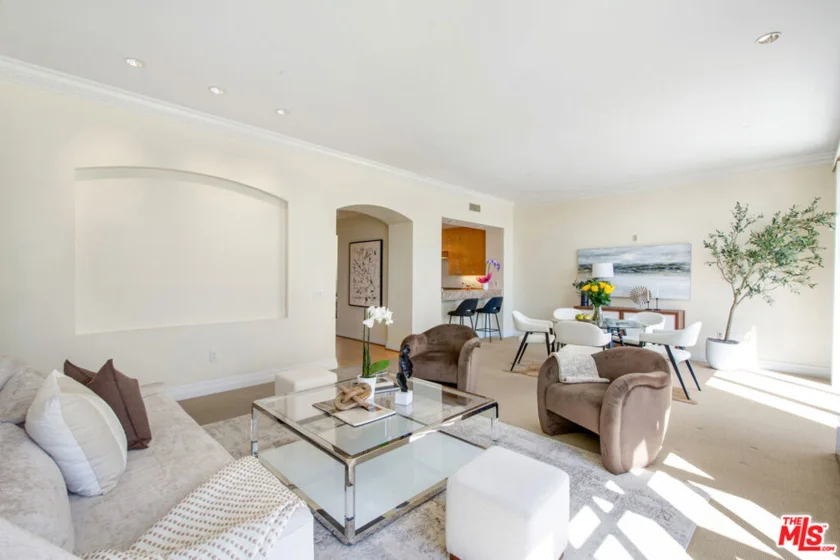 11847 Gorham Avenue #403 photo 8