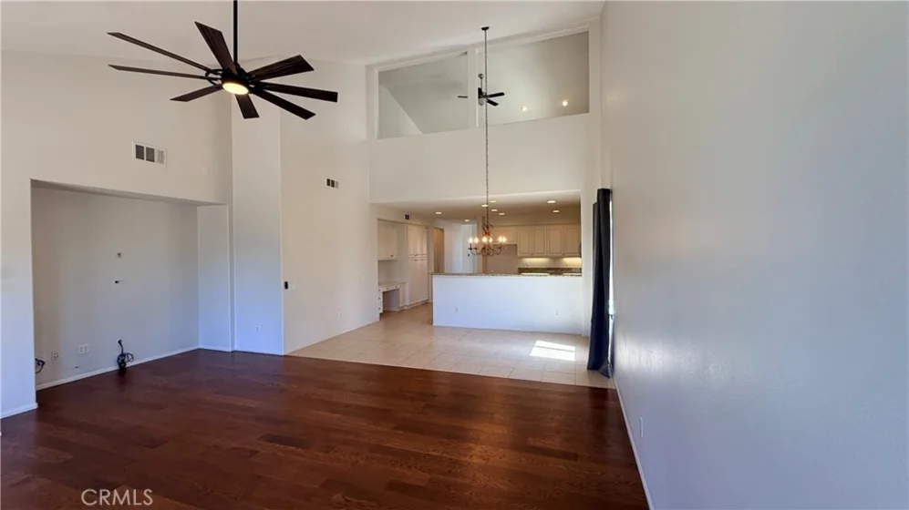 42641 Hussar Court photo 8