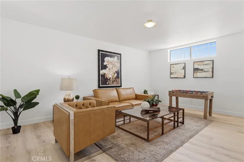 1880 Veteran Avenue #306 photo 17