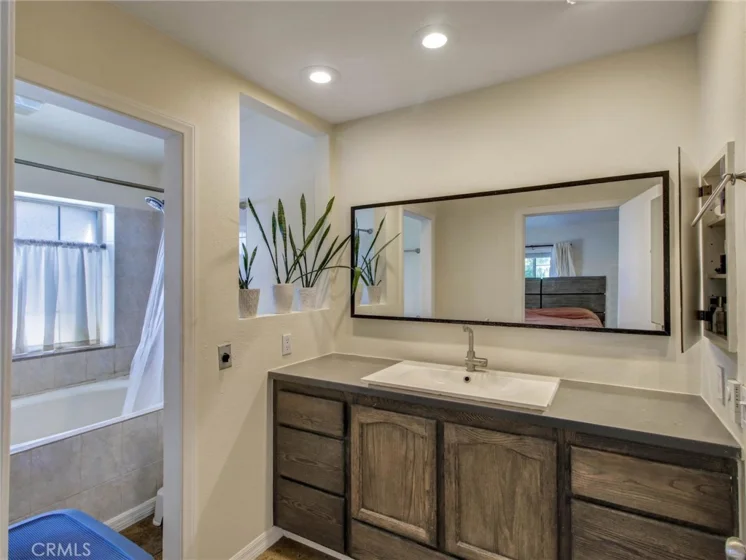 379 N Mentor Avenue #1 photo 6
