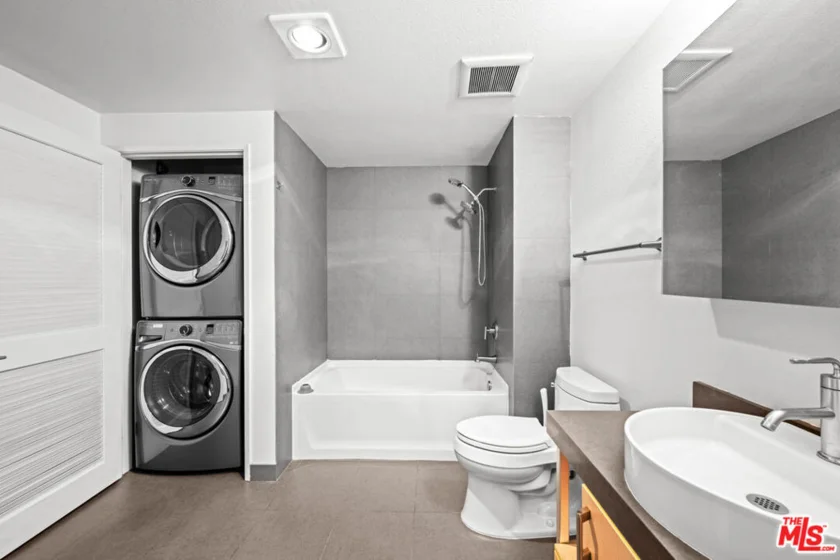 1234 Wilshire Boulevard #422 photo 13