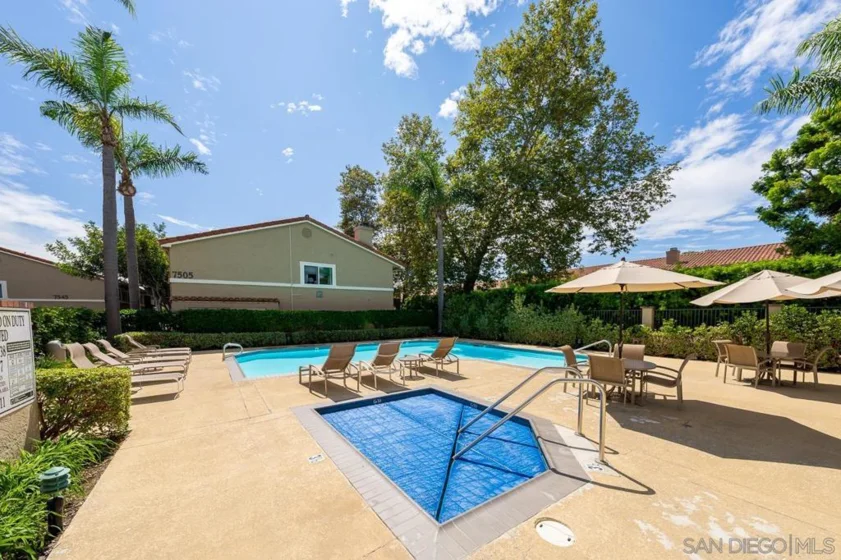 7405 Charmant Drive #1911 photo 10