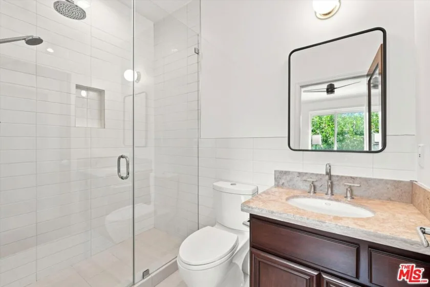 1153 N Formosa Avenue #102 photo 36