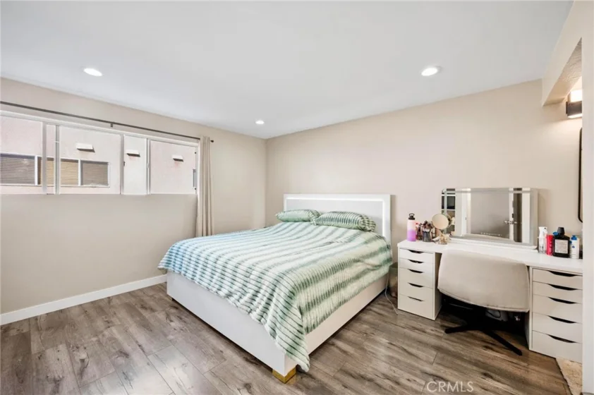 7924 Woodman Avenue #78 photo 4