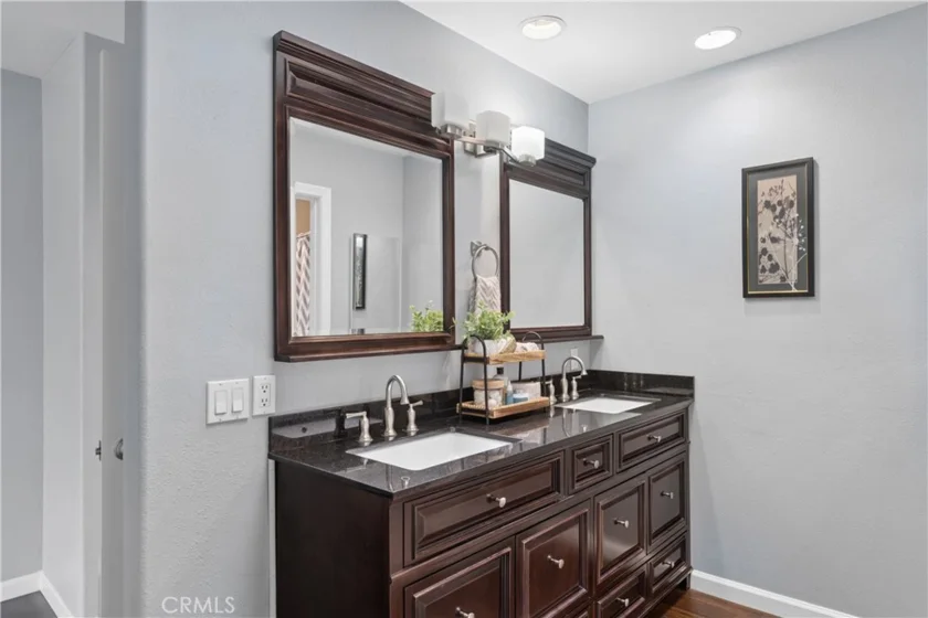 38321 Oaktree photo 9