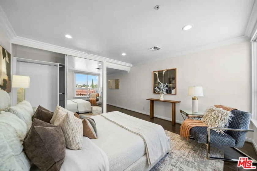 739 Lorraine Boulevard #402 photo 22
