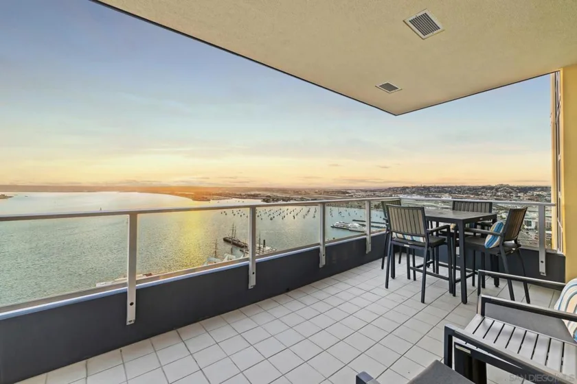 1325 Pacific Hwy #3301 photo 11