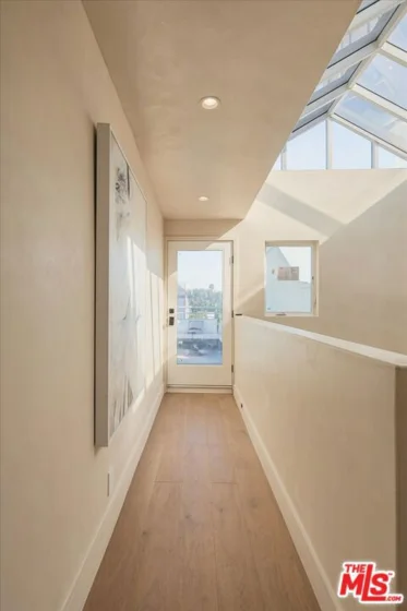 18 Voyage Street photo 43