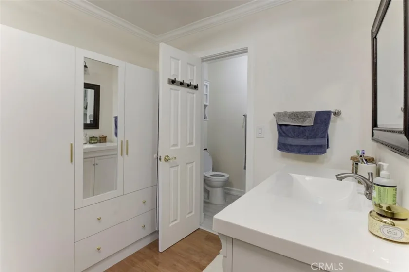 5334 Lindley Avenue #337 photo 39