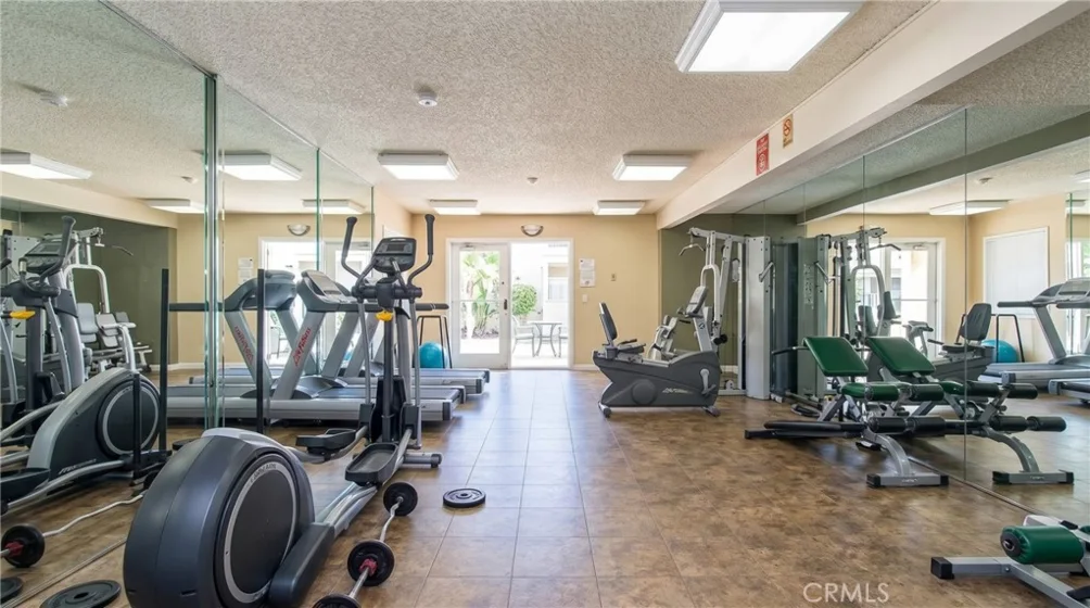 15425 Sherman Way #240 photo 41