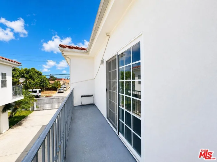 418 E Hardy Street #2 photo 6