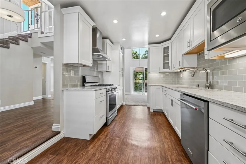 12321 Ocean Park Boulevard #14 photo 13