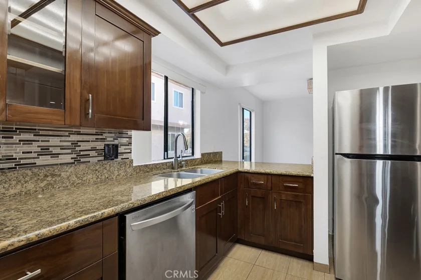 7240 Shirley #102 photo 10