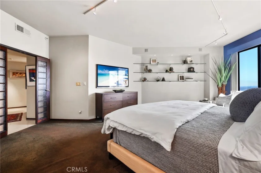 1310 E Ocean Boulevard #1604 photo 27
