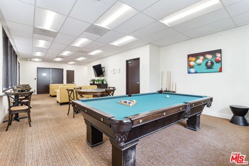 5334 Lindley Avenue #340 photo 11