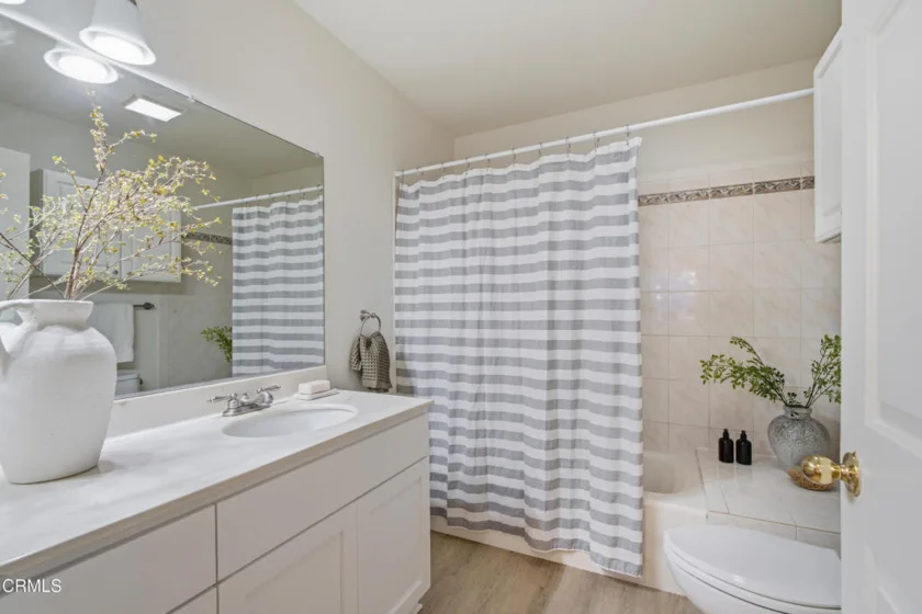450 W Dryden Street #106 photo 6