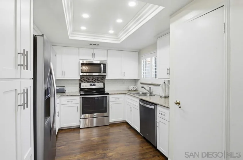16677 Diaz Drive photo 14