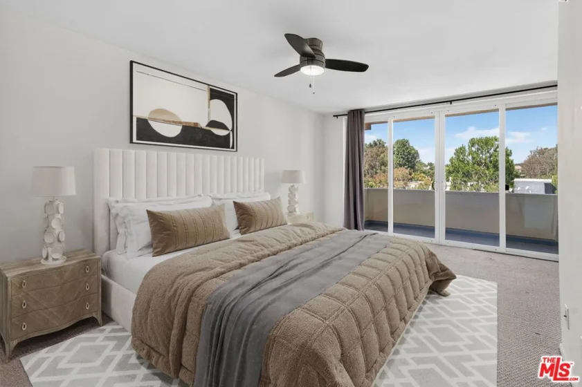 540 Kelton Avenue #306 photo 6