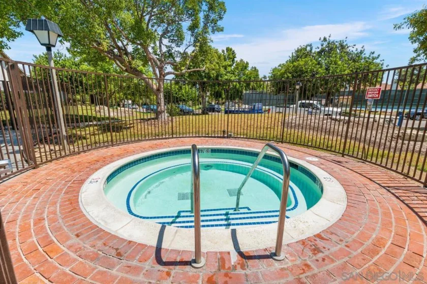 3152 Avenida Topanga photo 37