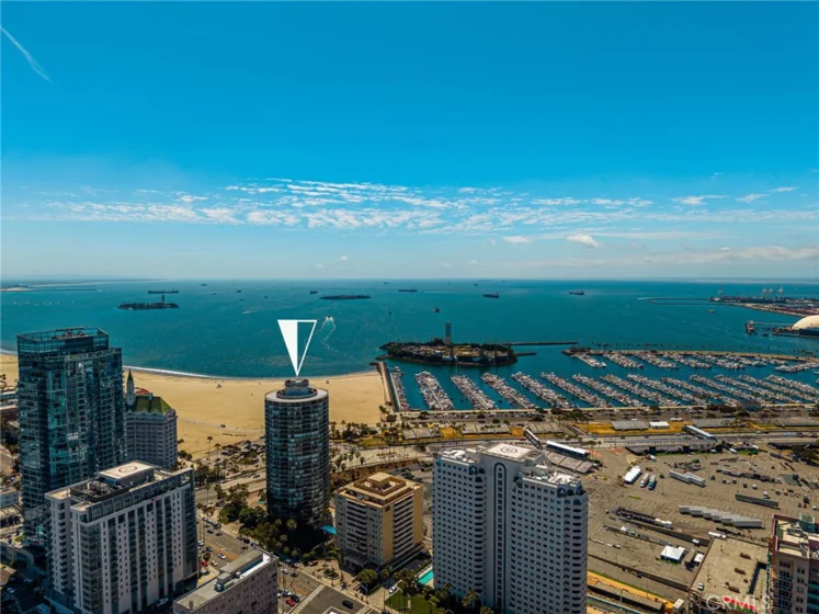 700 E Ocean #706 photo 2