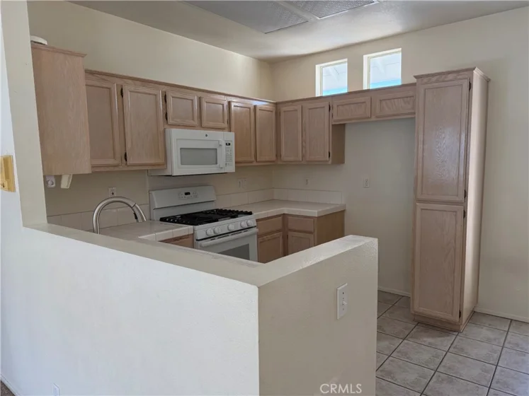 30 Carlsbad Lane photo 7