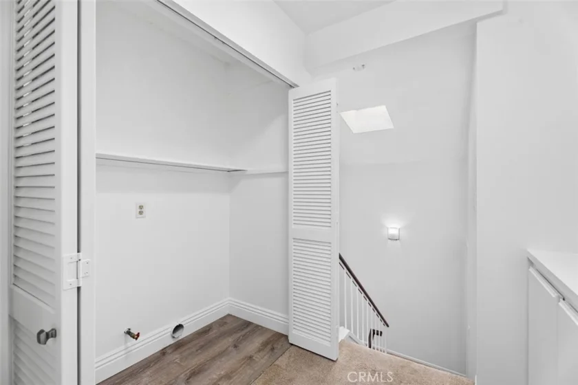 428 W 1st Street photo 7