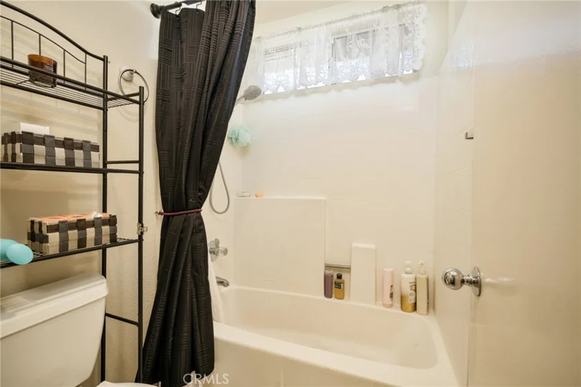 13576 Eucalyptus Street photo 14