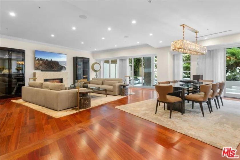 10580 Wilshire Boulevard #2 photo 1