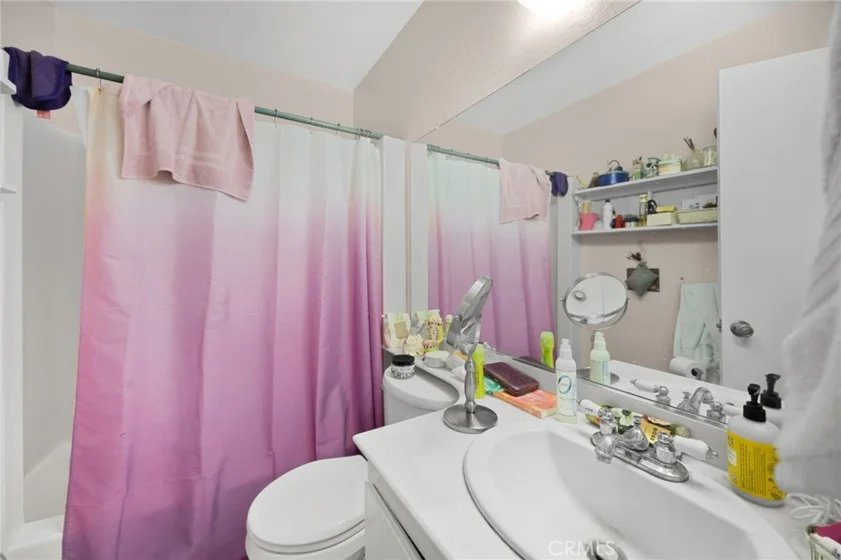 1402 Vista Grande photo 14