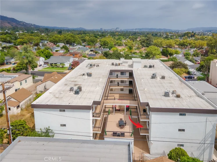 635 E Elmwood Avenue #203 photo 37