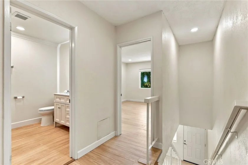 648 W Main #D photo 15