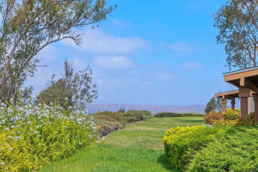 4411 Kittiwake Way photo 5