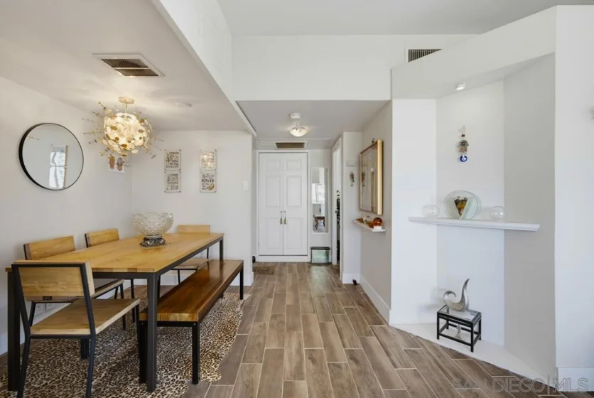10501 Wilshire Boulevard #1005 photo 10
