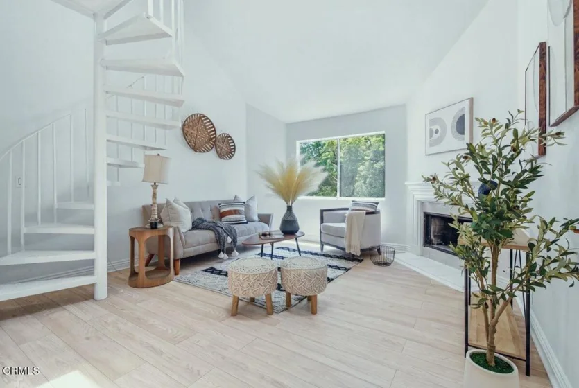 501 E Del Mar Boulevard #302 photo 2