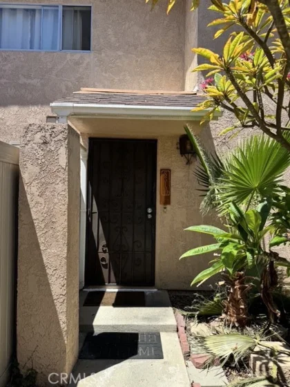 831 Las Lomas Drive photo 1