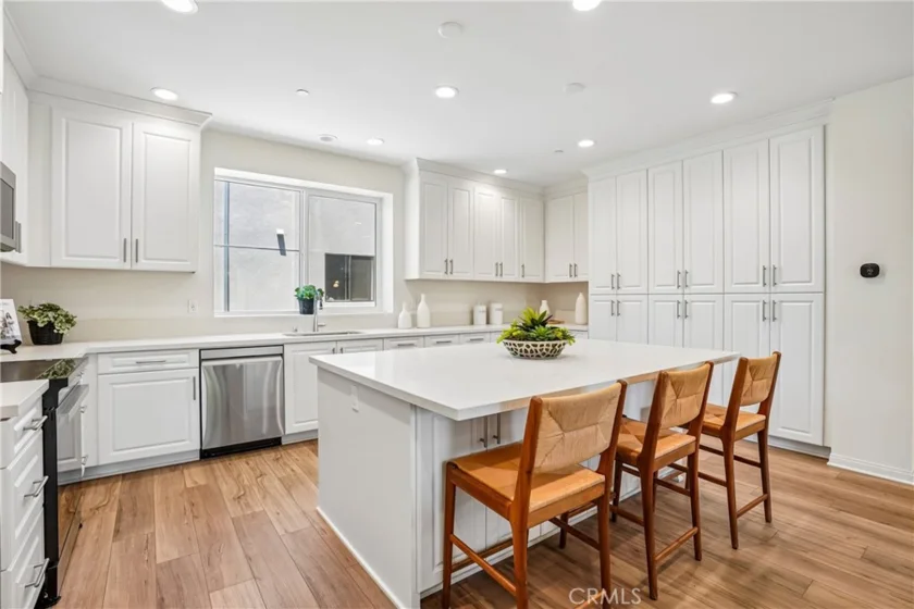 5876 Linden Ave Avenue #6 photo 30