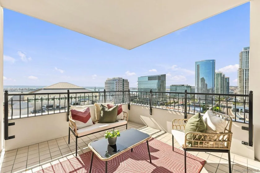 700 W Harbor Drive #1805 photo 17
