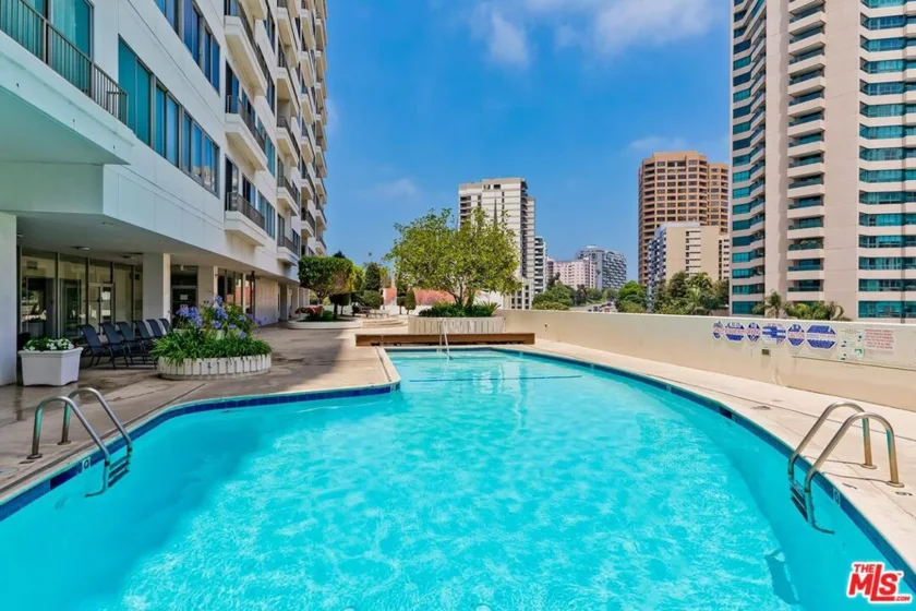 10501 Wilshire Boulevard #1810 photo 16