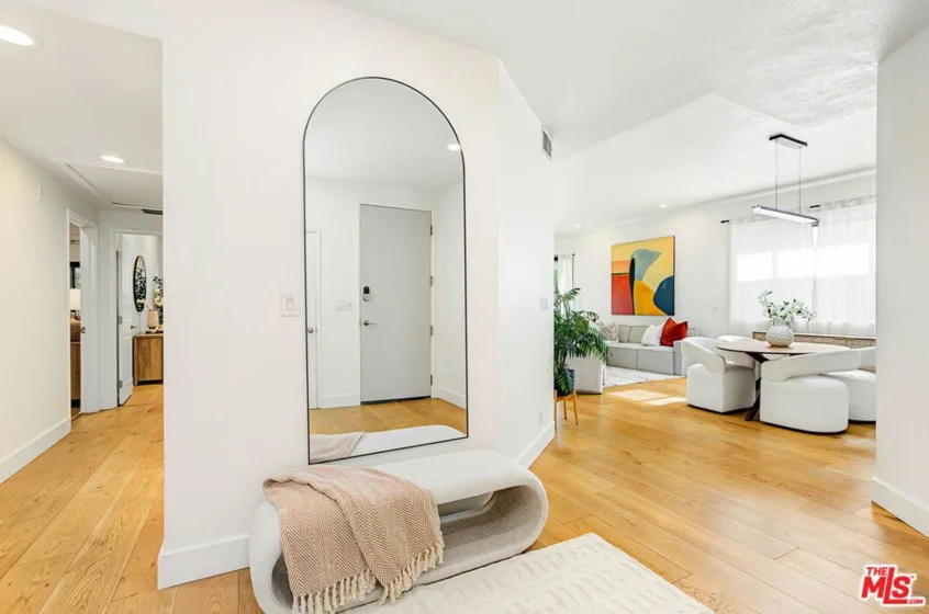 839 Larrabee Street #2 photo 15