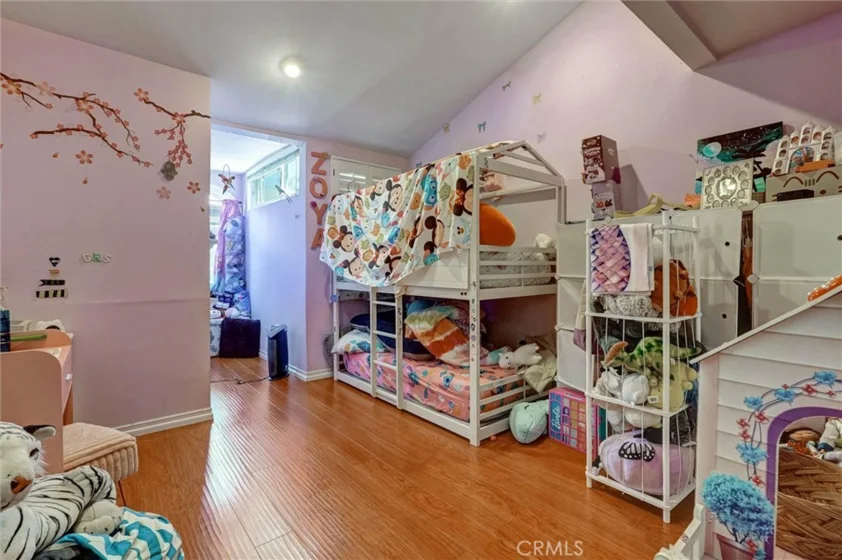 6323 Reseda #1 photo 18