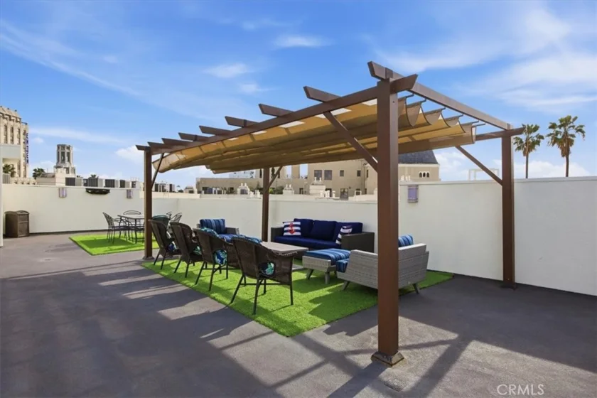 620 S Gramercy Place #130 photo 31