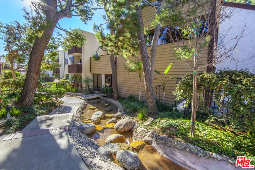 6000 Canterbury Drive #D114 photo 12