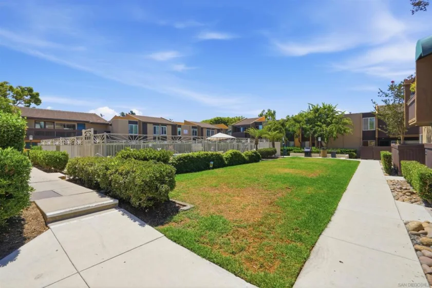3454 Castle Glen Drive #151 photo 28