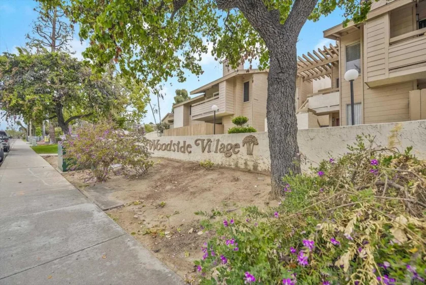 1721 Melrose Avenue #6 photo 1